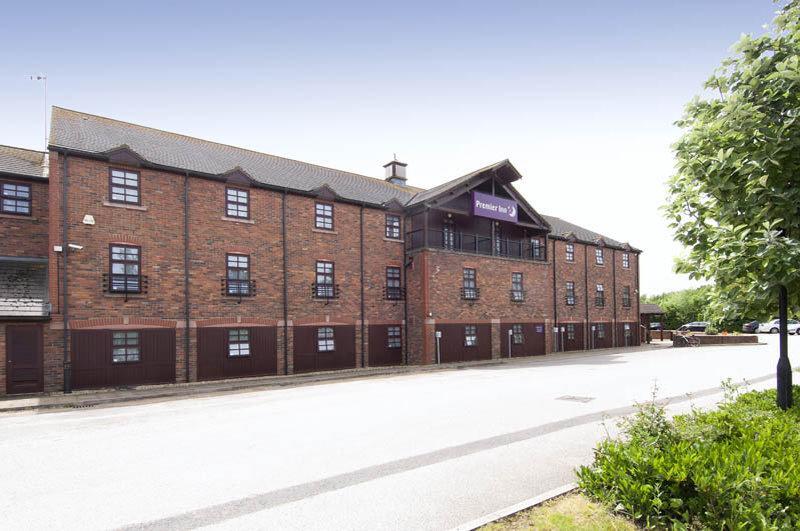 Premier Inn Milton Keynes South West Exterior photo